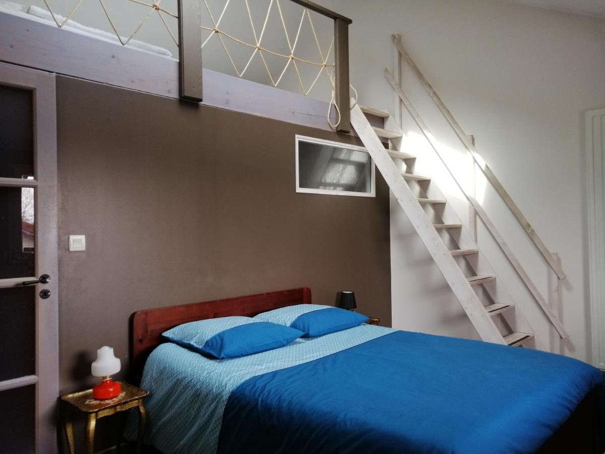 Flachères Balad'Ane Bed & Breakfast エクステリア 写真