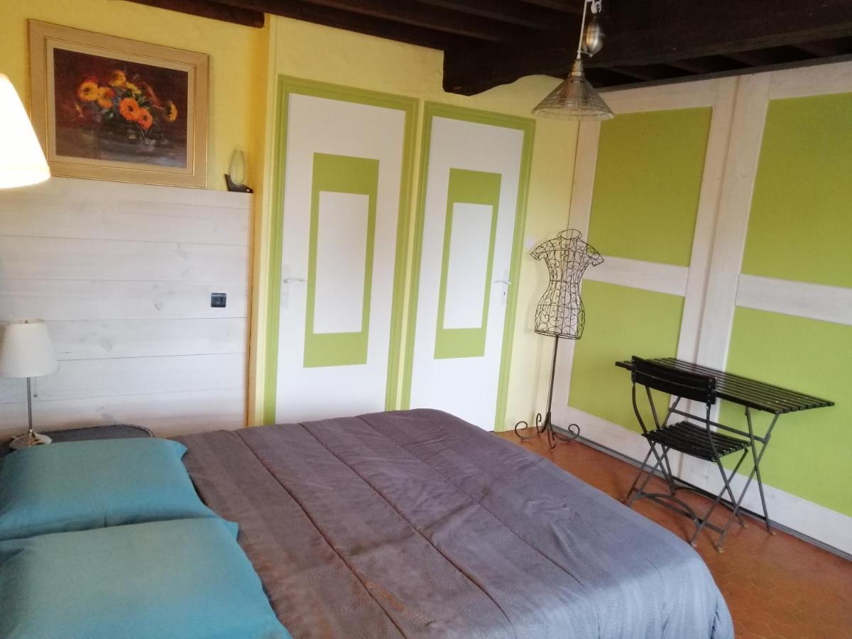 Flachères Balad'Ane Bed & Breakfast エクステリア 写真