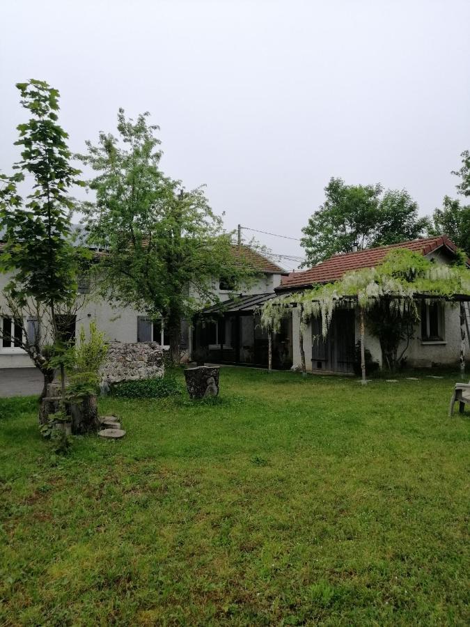 Flachères Balad'Ane Bed & Breakfast エクステリア 写真